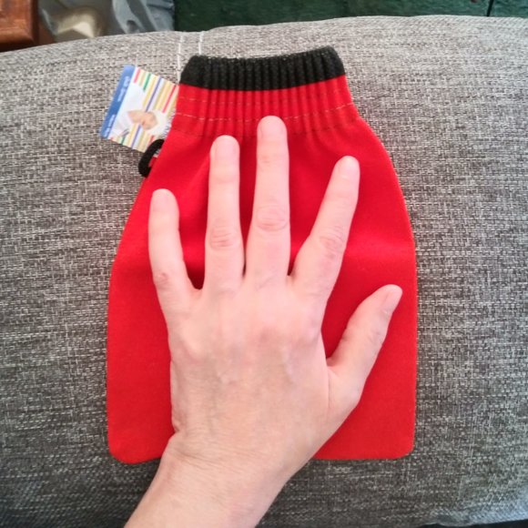 **PRICE REDUCED** Moroccan Original Exfoliating Glove - Picture 5 of 6